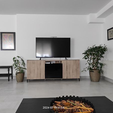 Loft Abantos - 120M2 Mas Terraza Y Jardin Independiente سان لورنزو دي ش الإسكوريال المظهر الخارجي الصورة